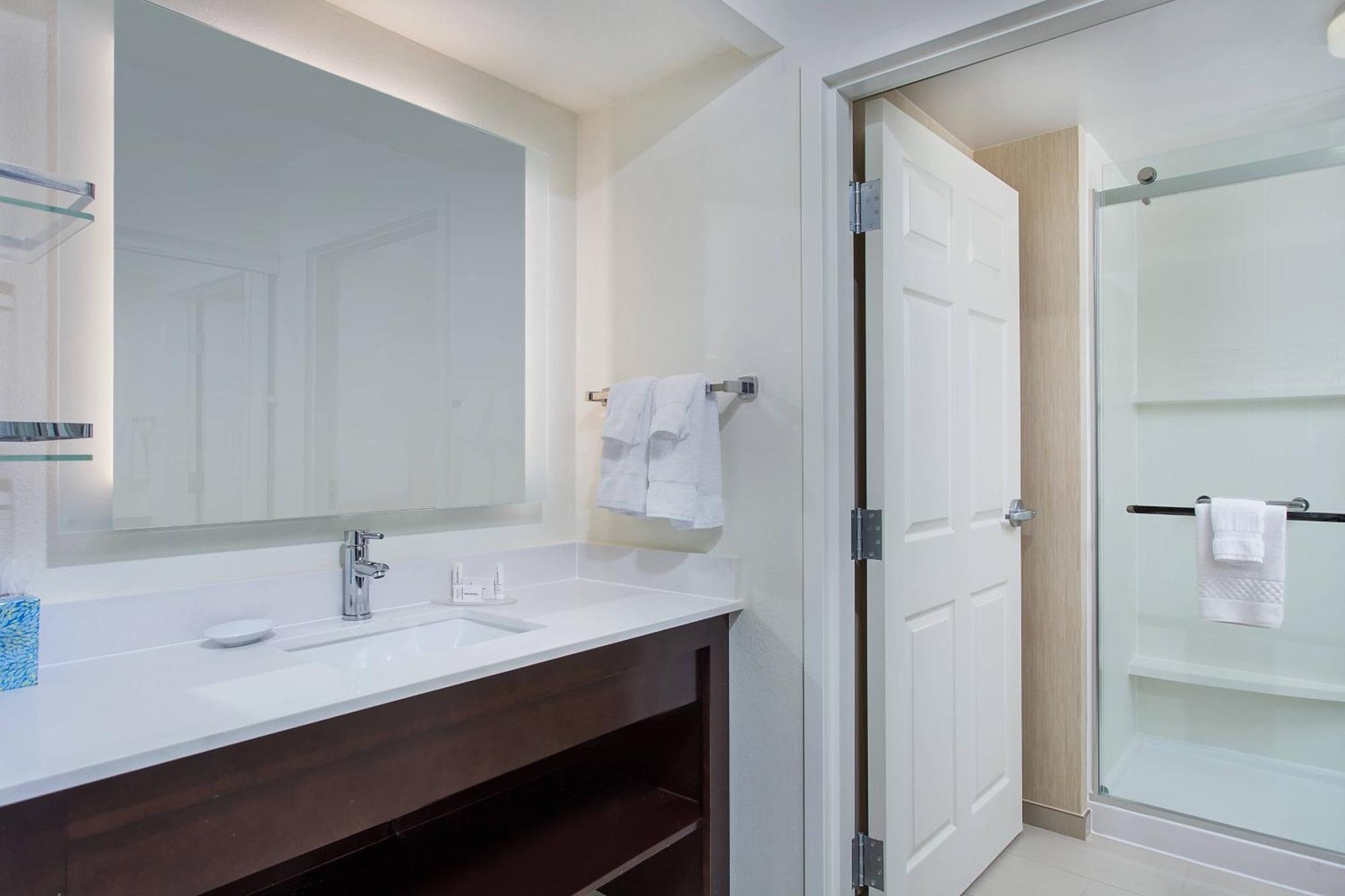 Residence Inn Knoxville Cedar Bluff מראה חיצוני תמונה