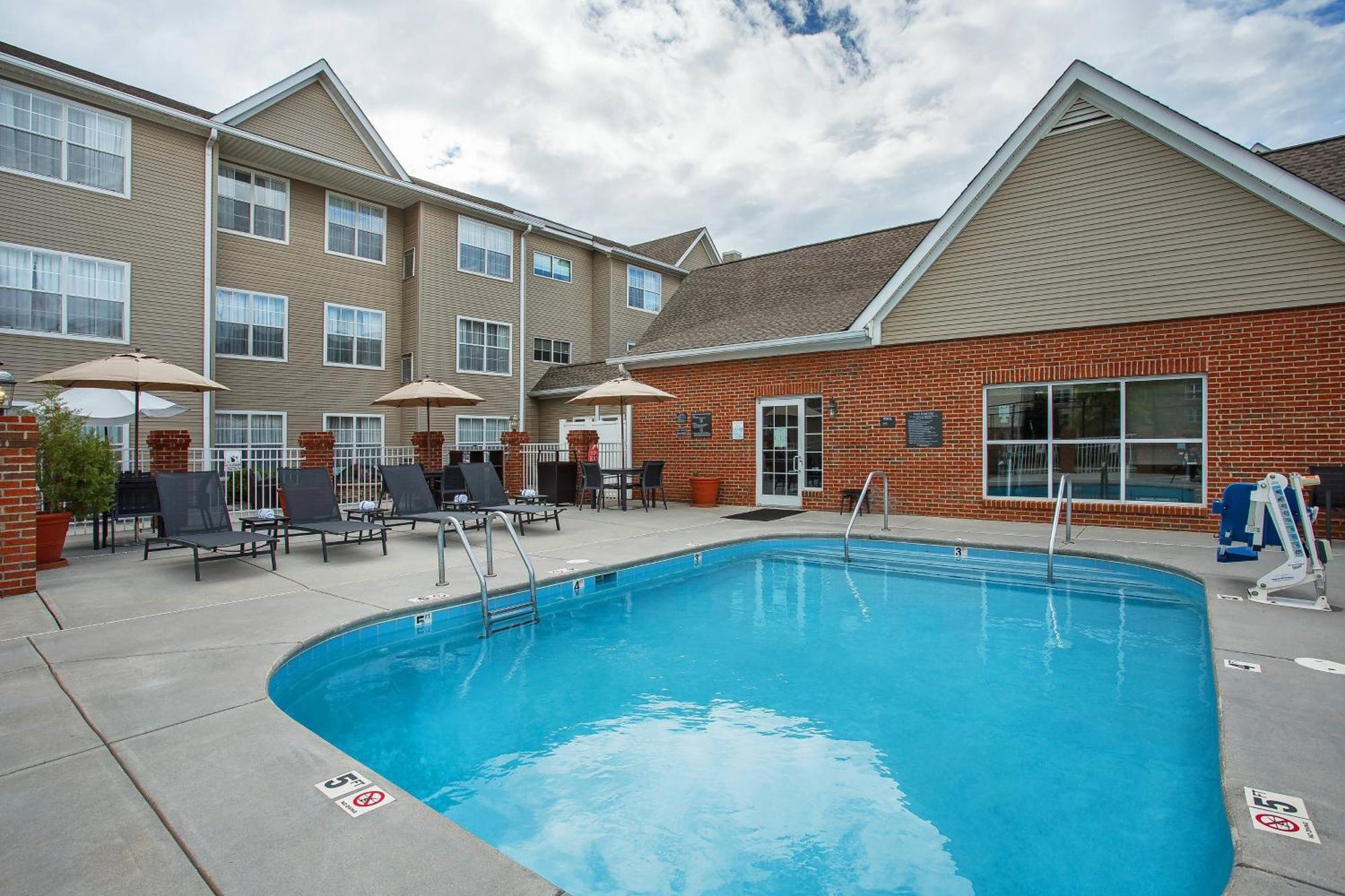 Residence Inn Knoxville Cedar Bluff מראה חיצוני תמונה
