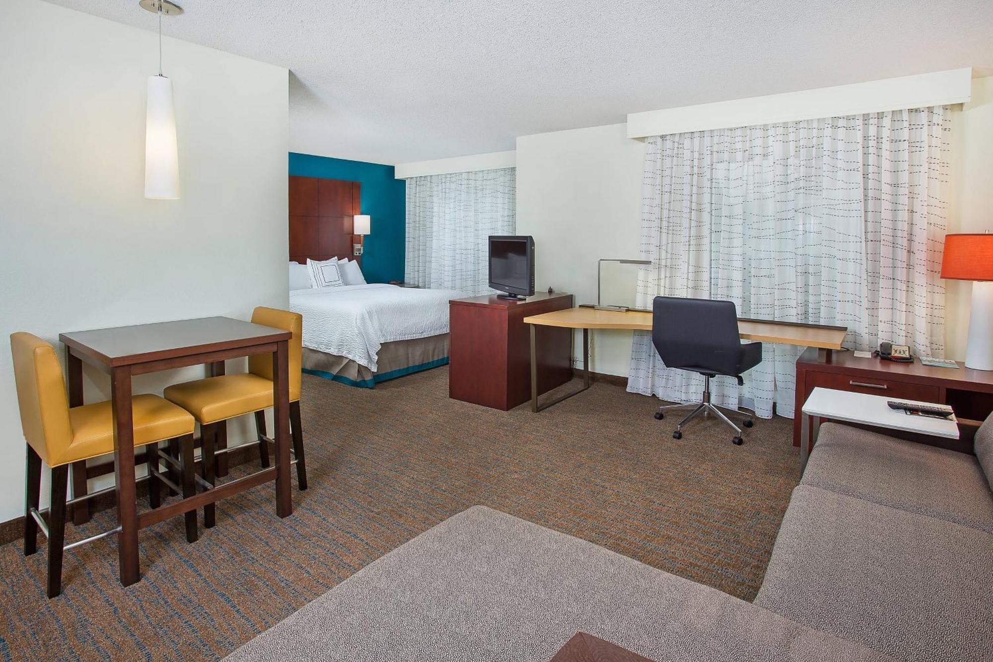 Residence Inn Knoxville Cedar Bluff מראה חיצוני תמונה