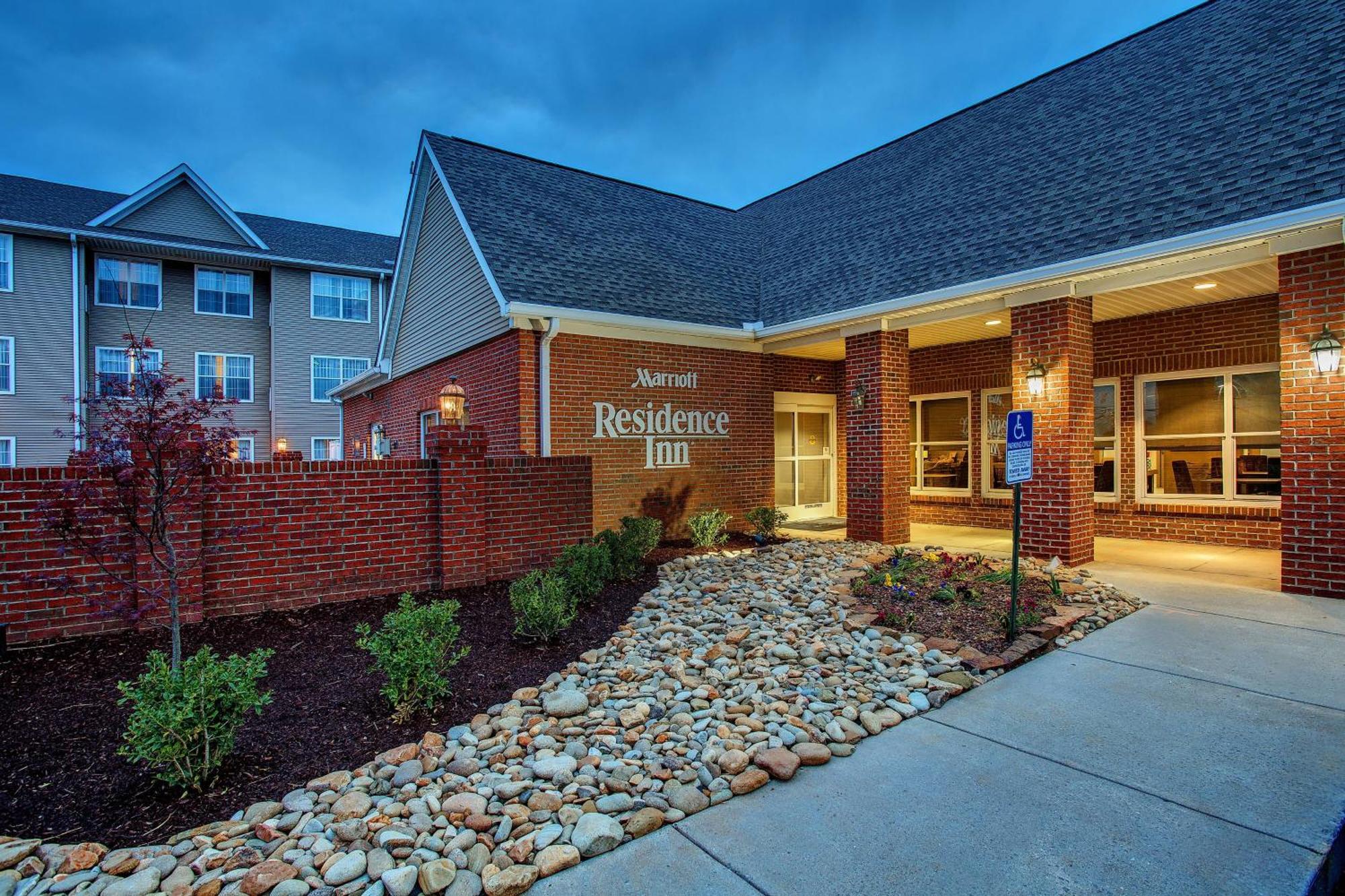Residence Inn Knoxville Cedar Bluff מראה חיצוני תמונה