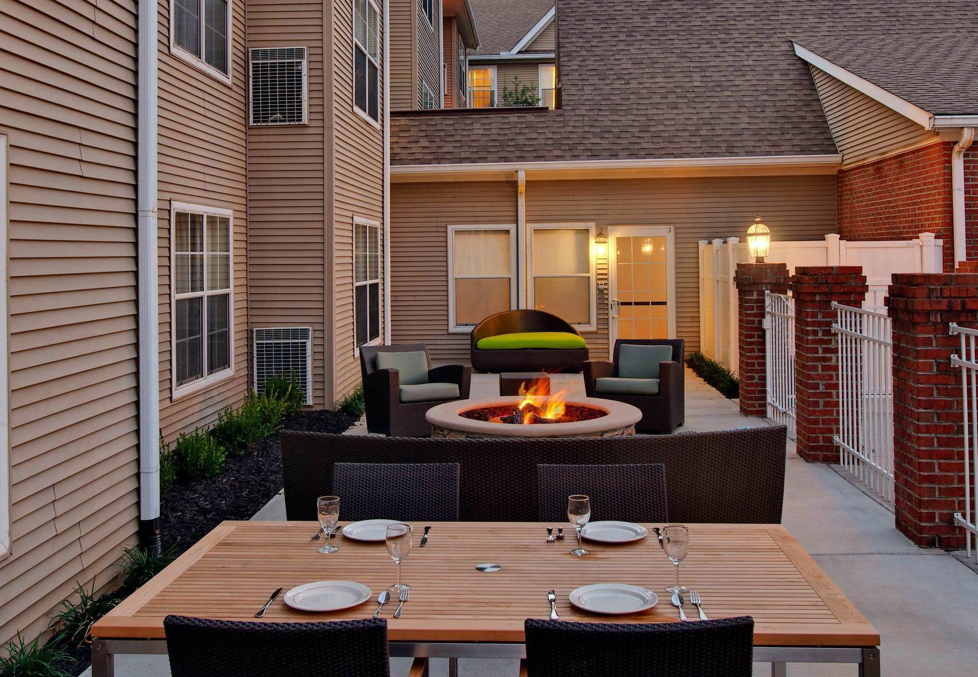 Residence Inn Knoxville Cedar Bluff מראה חיצוני תמונה
